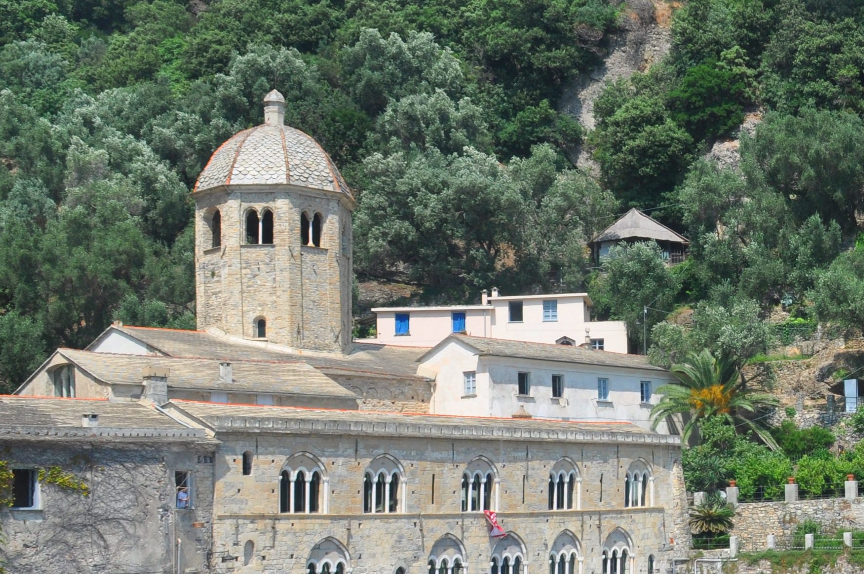 VANDRERUTE Eventyrlig sti fra Santa Margherita til Portofino og San Fruttuoso (7,1 km A til B)