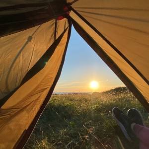 Sove i telt på stranden i Sverige - allemannsretten