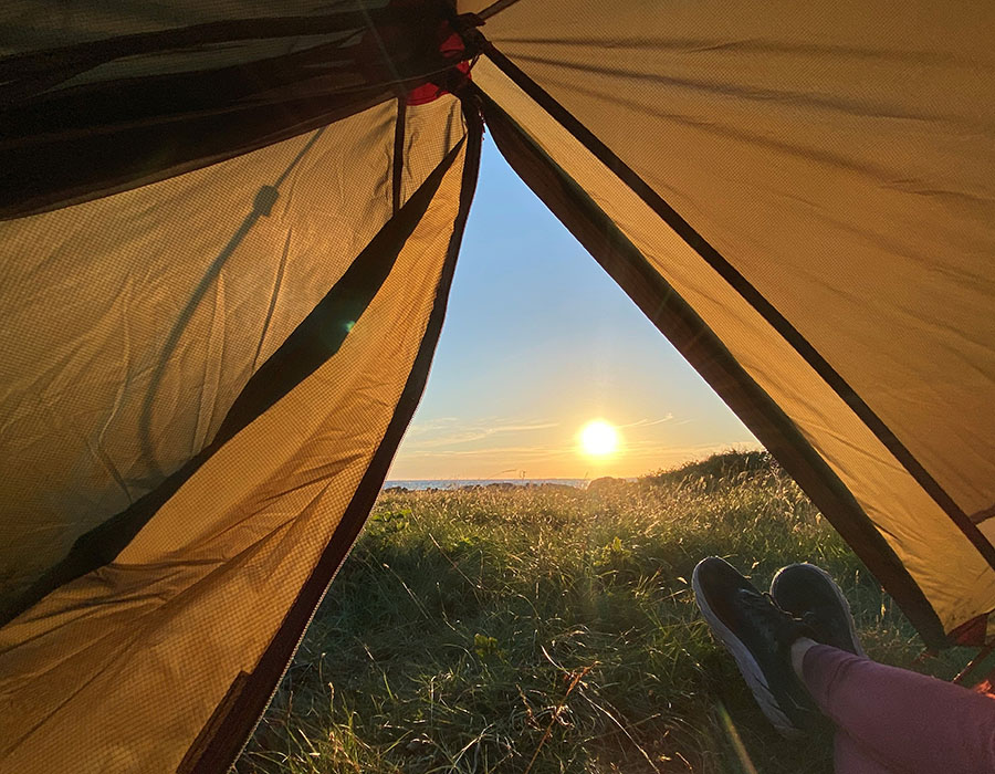 Sove i telt på stranden i Sverige - allemannsretten