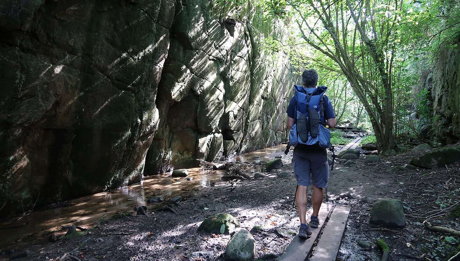 Vandring i Svartingedalen på Bornholm