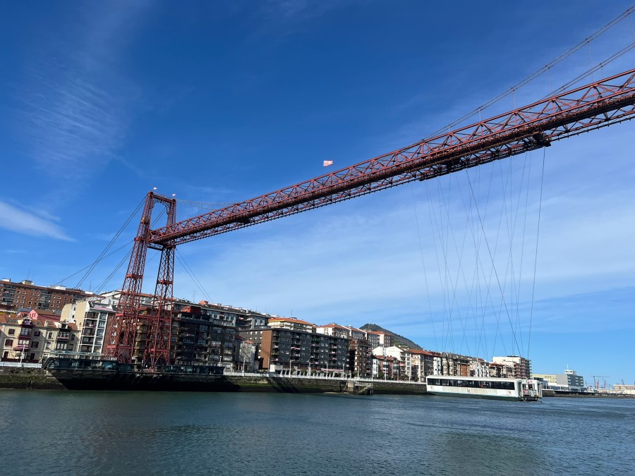 Rute ud af Bilbao på Camino del Norte via Vizkaya-broen