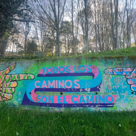 Graffiti på Camino del Norte Alle caminoer er caminoen - todos los caminos son el camino
