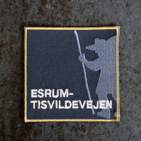 Esrum-Tisvildevejens mærke til rygsækken