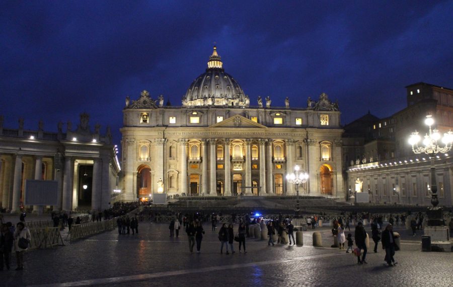 Guide-Peterskirken-rom-nat-aften