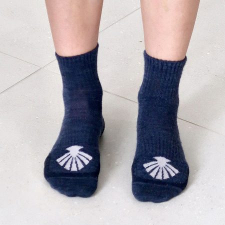 Mellemlange vandresokker i merino