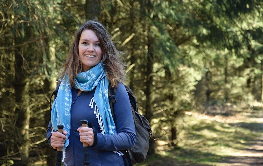 vandretur-ny-certificeret-vandrerute-tranum-fosdalen-lien-kvinde-vandring-marie-lau-florin-900